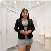 Profesora de comunicación dispuesta ayudarte