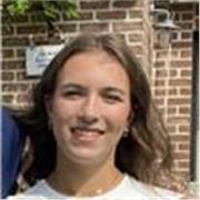 Etudiante en deuxième année de classe préparatoire aux grandes écoles donne cours de maths et physique niveau collège/lycée.