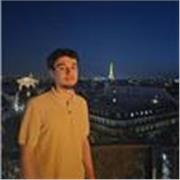 Professeur particulier donne cours de soutien aux élèves de college