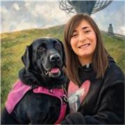 Maestra de educación inclusiva con o sin apoyo de perro de terapia