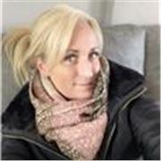 Profesora nativa con más de 10 años experiencia en el desarrollo de clases con alumnos de tres años hasta adultos. Experiencia en la progreso del estudiante. Clases divertidas y interactivas. Durante las clases practicamos mucho la idioma en una forma dif