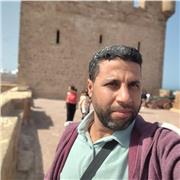 Le français et l'arabe aux apprenants et aux élèves