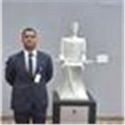 Professor de português com experiência em ministração de aulas e aprovações em concursos públicos