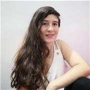 Profesora Universitaeia imparte cmases de portugués