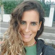 Laureata offre lezioni private per bambini e ragazzi: metodo personalizzato e pazienza