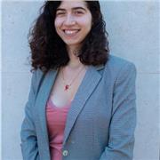 A clear, adaptable, and supportive guide rather than a traditional “one-size-fits-all”
instructor. Beginners who are starting