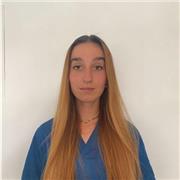 Soy una chica joven muy disciplinada e implicada en los estudios. Me gusta trabajar fijando objetivos realistas. 
Primaria+1-2 ESO