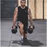 Entrenador personal de alto rendimiento, titulado en el grado medio y superior de deportes.