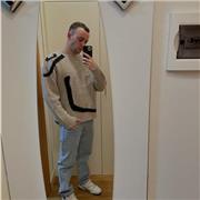 studente universitario che offre lezioni dì matematica base