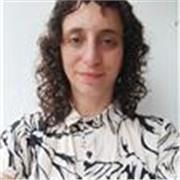 Licenciada en Antropología de la Facultad de Ciencias Naturales y Museo (UNLP). Di clases de biología, arqueología y antropología 