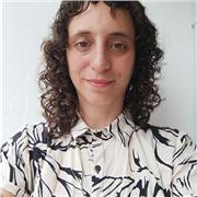 Licenciada en Antropología de la Facultad de Ciencias Naturales y Museo (UNLP). Di clases de biología, arqueología y antropología