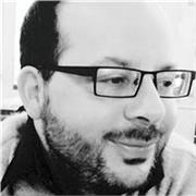 Professeur spécialisé dans les examens et concours pour accéder à la fonction publique.