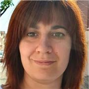 Profesora de diseño gráfico imparte clases online