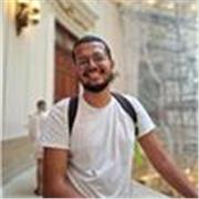 Professor de português formado pela UFRJ oferece aulas online para crianças e adultos