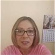 Maestra especializada en clases de inglés en línea para adolescentes y niños