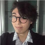 Impara gli autori con un libro è una tazza di caffè!