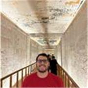 Ingeniero Industrial con tutoría cuando estudiaba en al universidad