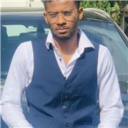 Etudiant en master et ancien encadreur, j’aidais des étudiants y compris mes cousins et sœurs à préparer leurs bac