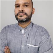 Hola, me he dedicado a la enseñanza de la música por mucho tiempo, te puedo enseñar guitarra y teoria musical, anímate!