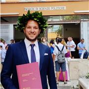 Laureato in Scienze Politiche e Relazioni Internazionali offre ripetizioni in Storia per ragazzi