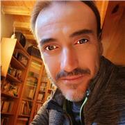 Dottore di ricerca in filosofia impartisce lezioni online
