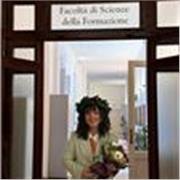 Insegnante di scuola primaria con laurea in Scienze della Formazione Primaria