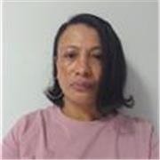 Profesora titulada en Español y Literatura con alta experiencia en el área de español y con gran fluidez del español 