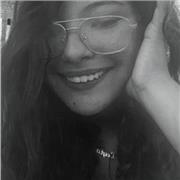 Studente di economia al liceo, impartisce lezioni pomeridiane per ragazzi delle elementari e medie