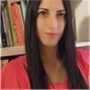 Psicologa offre lezioni di psicologia