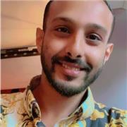 I am very fluent in English, I can help develop students reach their goals