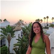 Me llamo Elena, soy estudiante del Grado de Biología. Me considero una chica capaz, perseverante, respetuosa y estudiante. Ofrezco clases de Matemáticas, Física y Química, Biología e Inglés para alumnos de primaria, ESO y bachillerato, así como de