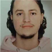 Estudiante de filología hispánica en cuarto año de carrera con algo de experiencia ayudando a gente de bachillerato y la ESO