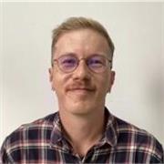 English tutor and teacher for intermediate and advanced learners