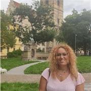 Laureata in Lingue e Letterature Moderne offre lezioni di inglese e albanese