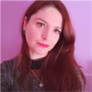 Offro lezioni individuali di italiano. Laureata in Editoria, giornalista e scrittrice. 