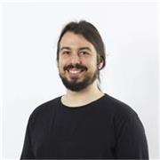 Soy ingeniero informático con experiencia profesional en el desarrollo de software y una fuerte vocación por los videojuegos. 