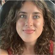 Chica estudiante de Psicología con inglés C1 dinámica y activa. Estoy interesada en dar clase a niños de primaria y secundaria