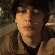 Soy una persona con mucha facilidad para los idiomas, tanto catalán, español como inglés.