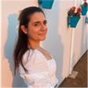 Me defino como una docente polivalente y con una visión integral del desarrollo del alumno