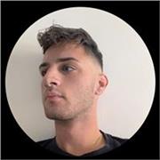 Professionista digitale con esperienza in agenzie creative offre sviluppo web, UI/UX design