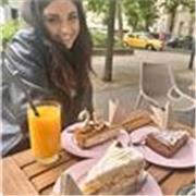 Laureanda in Giurisprudenza con diploma di liceo linguistico, offre aiuto in lingue come Inglese, Spagnolo, volendo ancheTedesco