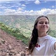 Educadora infantil paciente y cariñosa, bilingüe (ES/EN). Doy clases a preescolar y primaria: apoyo escolar, refuerzo de materias.