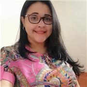 Profesora nivela clases de todas las áreas