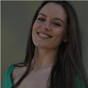 Profesora de inglés (nivel alto) con años de experiencia ofrece clases particulares para niños (hermanas y sus amigas)
