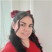 Licenciada en comercio, con 10 años de experiencia como profesora en Colombia en primaria