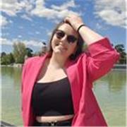 Profesora de inglés para todos los niveles. Me enfoco mucho en la parte comunicativa.