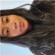 Profesora de inglés con experiencia en clases de niños pequeños acerca de temas básicos y fundamentales