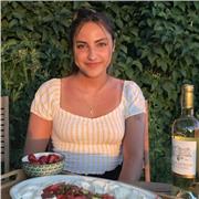 Je cherche à aider des élèves jusqu’à la fin du lycée, en langue (anglais/espagnol). Je peux également faire de l’aide aux devoirs