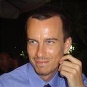 Impartisco lezioni private a studenti di scuole superiori e universitari presso il loro domicilio