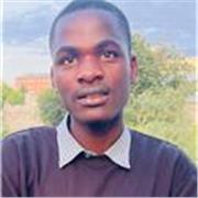 Physics tutor teaches students of secondary school